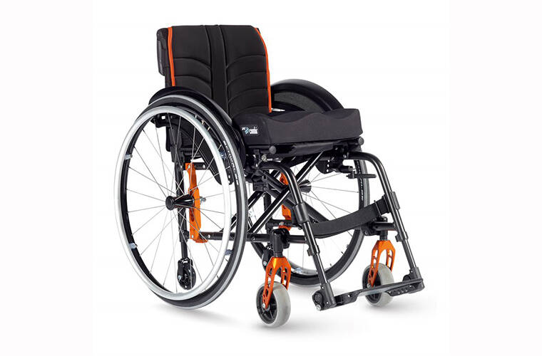 Fauteuil roulant pliant Easy 200/300
