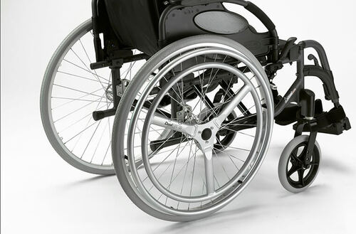 Double main courante pour fauteuil roulant
