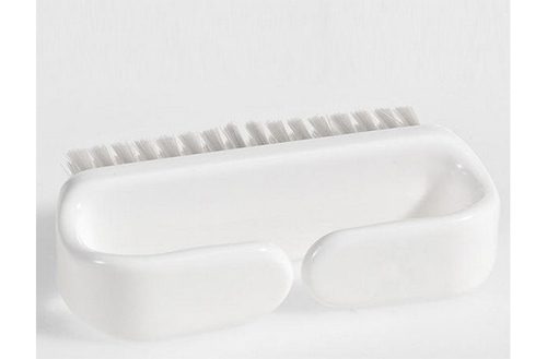 Brosse de nettoyage pour prothèses et compléments mammaires